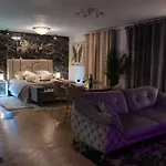 Magnifique Loft / Spa En Face De La Cathedrale !