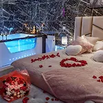 Magnifique Loft / Spa En Face De La Cathedrale !