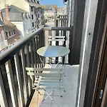 «La Petite Escapade A Deauville» Place Morny