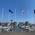 Beau Studio Cosy Calme En Face Du Port Sur Le Quai