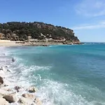 Studio Vue Mer Et Chateau En Provence