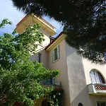 Domaine Du Petit Tournebelle
