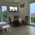 Atico En Esquina Rodeado De Terrazas Todo Exterior