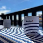 Escapade Marine A 'L'Abri Cotier'