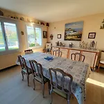 Maison Familiale Spacieuse Avec Jardin, Terrasse Ensoleillee Et Parking A Cucq - Fr-1-672-18