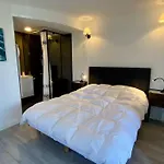 Very Pleasant Single-Storey Villa For 6 People