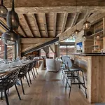 Chalet Luxueux Avec 5 Chambres, Hammam, Cheminee Et Grande Terrasse Au Coeur De Val D'Isere - Fr-1-567-34