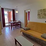 Appartement 2 Pieces Avec Piscine Et Parking A Sete - Fr-1-472A-147