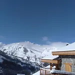 Chalet En Pied De Piste - Wifi Gratuit - Parking Couvert - Fr-1-344-740