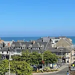 Studio Calme Avec Terrasse Vue Mer