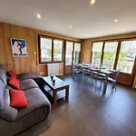 Appartement Renove 3 Etoiles, Lumineux, Balcon Sud-Ouest, Au Centre Des Gets - Fr-1-598-105