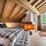 Chalet De Luxe A Val-D'Isere Avec Acces Direct Aux Pistes, 5 Chambres, Parking - Fr-1-567-64