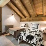 Chalet De Luxe A Val-D'Isere Avec Acces Direct Aux Pistes, 5 Chambres, Parking - Fr-1-567-64