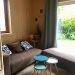Gite La Chouette Bicoque, Petite Maison Renovee En Bois Une Chambre, Une Mezzanine En Bord De Rance
