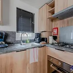Le Malae - Mobile Home - Cosy With Big Terrace