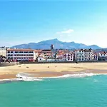 Appartement Moderne Avec Parking Proche Centre Et Plage - Fr-1-4-638