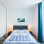 Appartement Les Halles , Climatisation, Terrasse, Garage