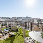 Marseille: Superbe Vue Sur Notre-Dame De La Garde