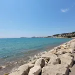 Studio A 10 M Des Plages Et A 5 Min Du Centre Ville De Bandol