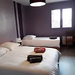 Grand Appart 46M² En Ville A 10 Mn De La Plage