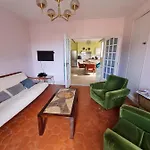 Chez Nicola & Aurelie, Sur Les Quais De Sete