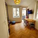 Studio Jeannette Avec Balcon Et Juste A 130 Metres Plage ! Plein Centre ! Wifi - Draps Serviettes Inclus !