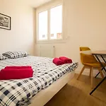 005- Appartement 6 Chambres, Tramway, Parking,Clim