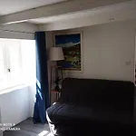 Le Terrier Du Lapin Blanc