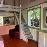 Les Cabanes