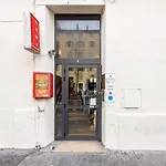 Studio Travel 24M2, 120M Vieux-Port ,Clim , Wifi ,Acces Autonome Avec Code