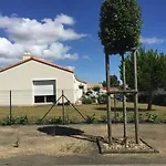 Maison Familiale A Longeville-Sur-Mer, Proche Plage Et Commerces, Terrasse Et Jardin Cloture - Fr-1-336-78