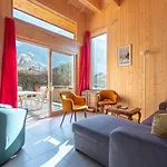 Family Cottage With Balcony In Chamonix