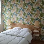 Joli Appartement Moderne / Proche De Dinard