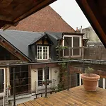 L'Ecole Des Demoiselles