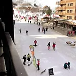 Central 3 Bedroom Chalet With Balcony