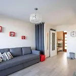 Charmant Studio Moderne En Front De Mer Avec Parking A Hendaye - Fr-1-2-286