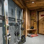 Chalet Orca, Val D'Isere - 14 Pers - 420M2