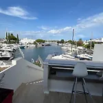 Beautiful Marina With Sea View At Grau Du Roi
