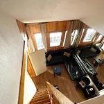 Central 3 Bedroom Chalet With Balcony