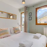 Apartment Fermes Du Montenvers B11 - Alpes Travel - Central Chamonix - Sleeps 4