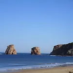 Appartement Moderne Pres De La Plage Avec Balcon Et Wi-Fi A Hendaye - Fr-1-2-394