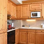 Chalet 10 Personnes A Meribel Avec Sauna, Cheminee Et Garage - Fr-1-180-568