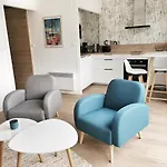 Appartement Lumineux Avec Balcon Et Parking