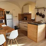 Appartement Au Coeur D'Un Village Typique