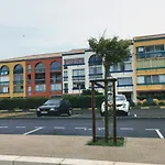 Appartement En Bord D'Etang