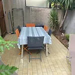 Pavillon De Vacances Chic Et Moderne