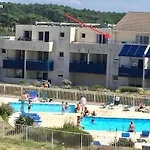 Superbe T3 Les Pieds Dans L'Eau, Parking, Piscine En Ete