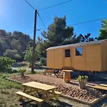 Roulotte Provencale