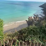 La Cabine En Bord De Mer