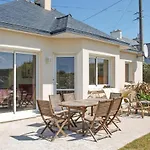 2 Bedroom Awesome Home In Kerlouan